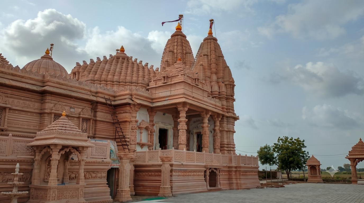 Traditional Sandstone Hindu Temple - Kundan Shilp